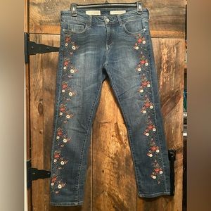 Pilcro and the letterpress Embroidered Floral Jeans